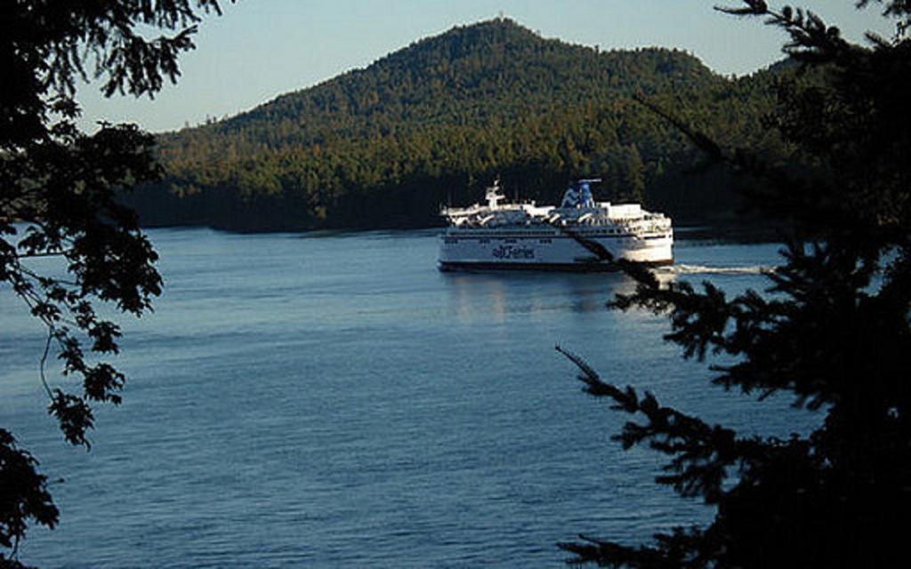 Amara Bed & Breakfast (Adults Only) Sidney Esterno foto